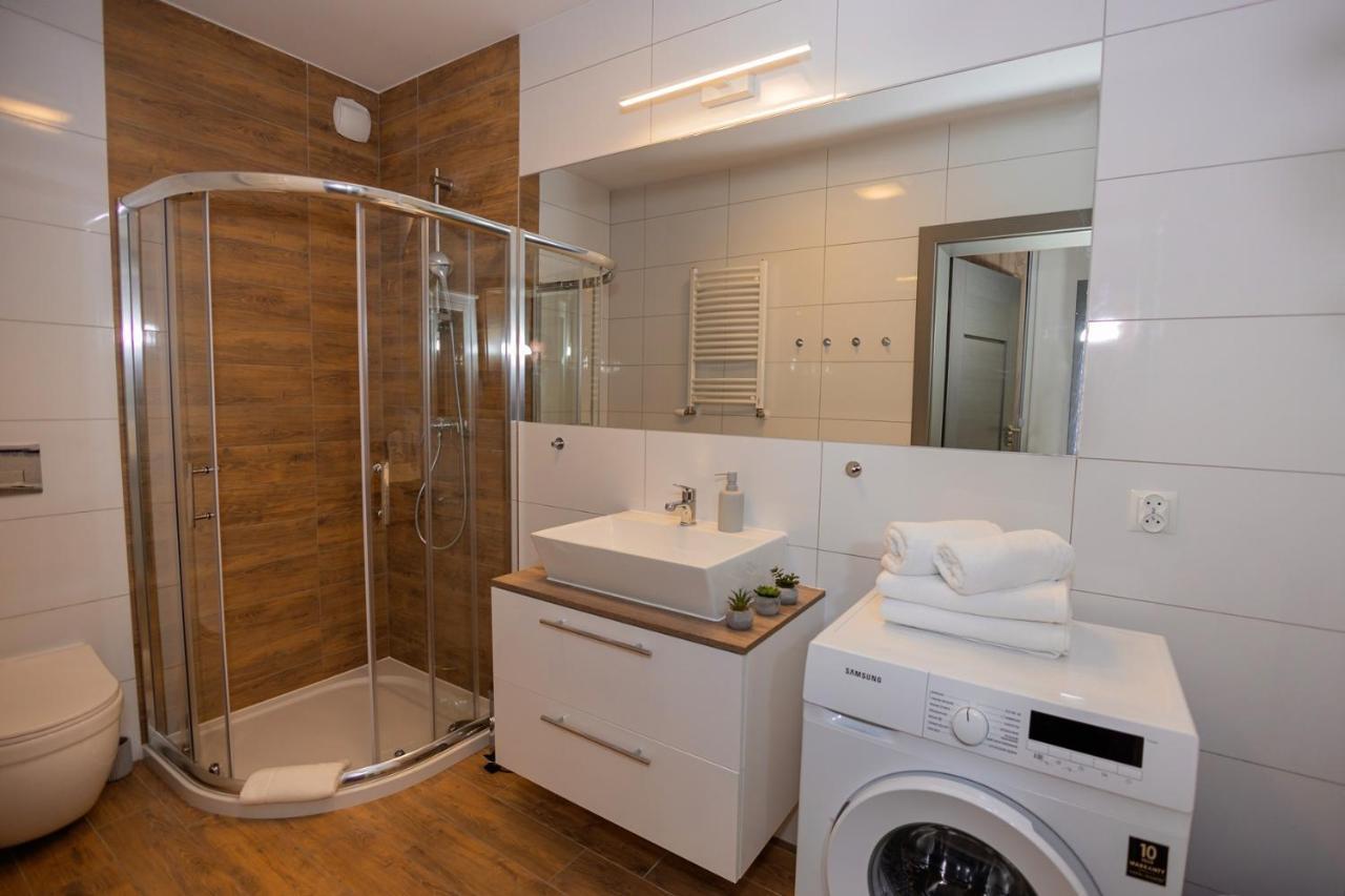 Apartamenty Sun Seasons 24 - Na Wiejskiej ウストロニエ・モルスキエ エクステリア 写真